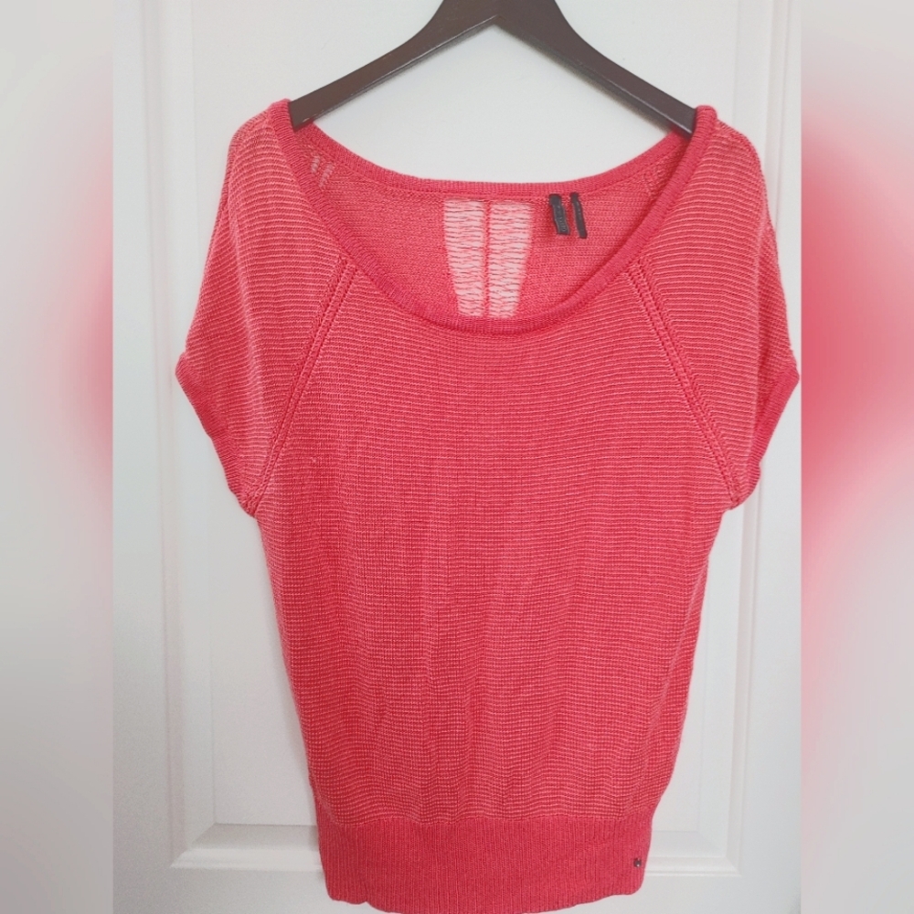 Guess Coral Scoop Neck Knit Top